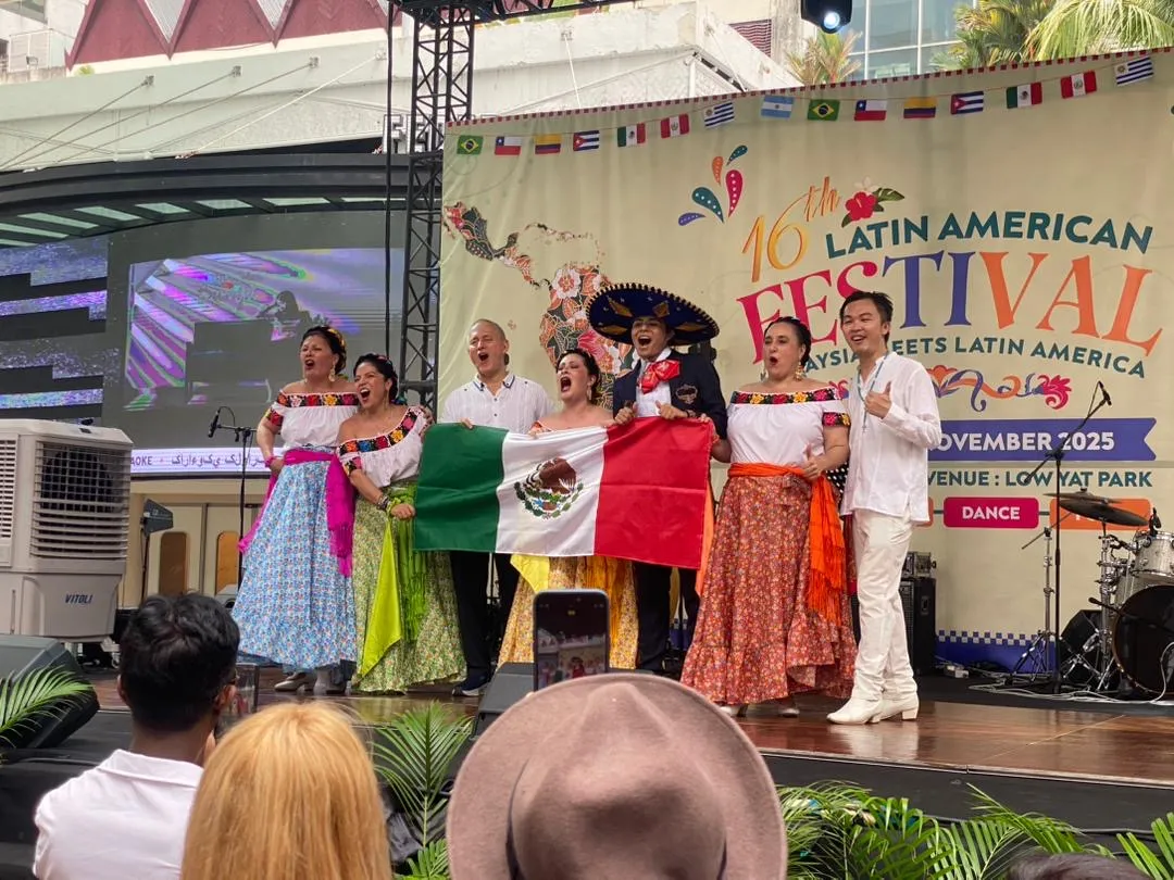 KLSS on stage at KL Latin Festival
